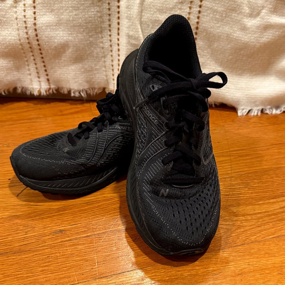 New Balance Women's Charcoal/Black Athletic Running Shoes - Picture 2 of 10